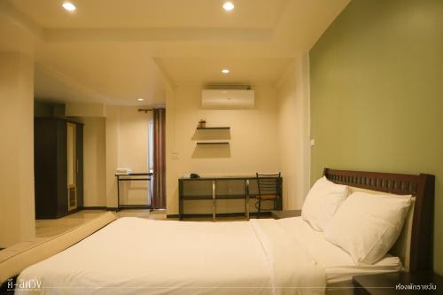 ดีลิฟวิ่ง เพลส มหาสารคาม ดีลิฟวิ่ง เพลส มหาสารคาม