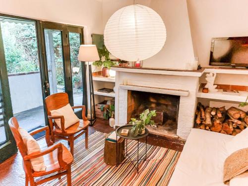 صالة مشتركة/ منطقة التلفزيون, Casa con jardín y parrillero en El Tesoro La Barra (Casa con jardin y parrillero en El Tesoro La Barra) in El Tesoro