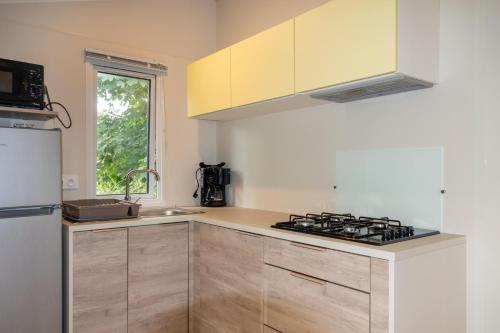 2 bedrooms, 3 beds