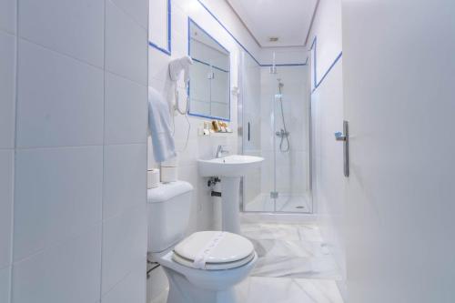 Mayflowers Hostel - image 10