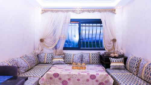 Appartement Spacieux avec Balcon, Vue Nature, 2 Chambres et Wi-Fi Gratuit Appartement Spacieux avec Balcon, Vue Nature, 2 Chambres et Wi-Fi Gratuit