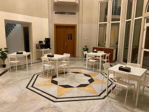 Four Stars Residence 4