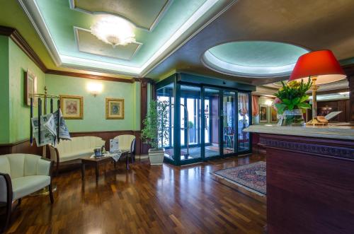 Hotel Ovidius - image 7