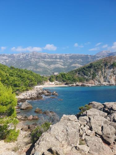 周邊環境, Traumhafte Wohnung mit Meerblick in Sutomore in 蘇托莫雷