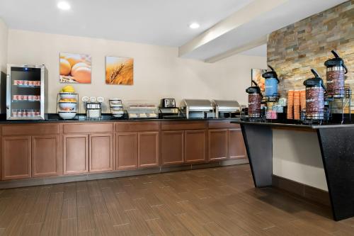 Comfort Inn & Suites Taylor - image 39