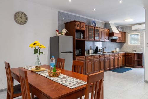 ห้องครัว, Mosteiros Coastal Haven in มอสเตย์โรส