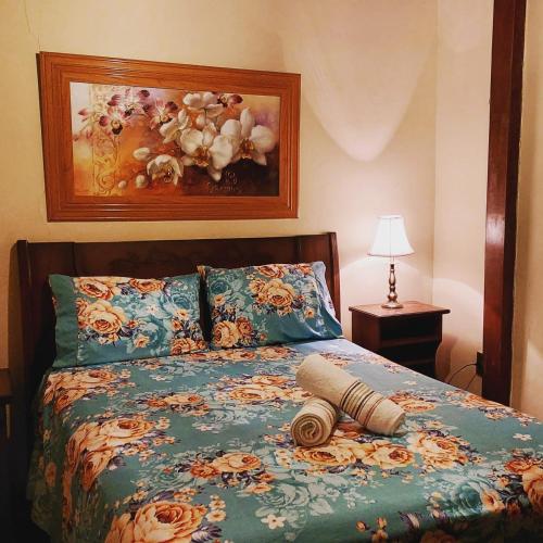 1 double bed, 2 twin beds