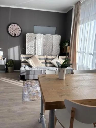Authentic Travellers Suite in ehemaliger Gärtnerei in Meerbusch, Deutschland