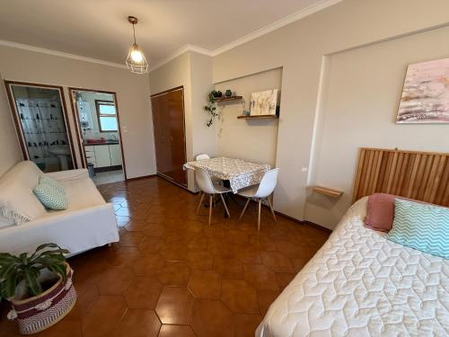 Apartment with Terrace image 5