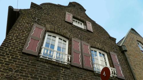 Authentic Travellers Suite Authentic Travellers Suite