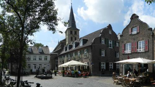 Authentic Travellers Suite Authentic Travellers Suite