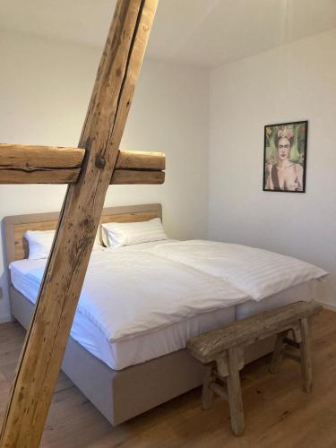 Wohlfühl-Insel in der Altstadt mit WLAN, Balkon, voll ausgestatteter Küche & Supermarkt fussläufig in nur 3 min in Zeitz, Deutschland