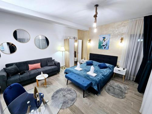 Triple room with Balcony Transalpina Ski Resort - TRI1 - Location saisonnière - Obarsia-Lotrului