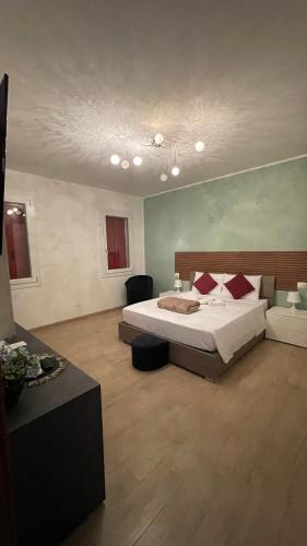 Casa Laguna Escape, Mestre
