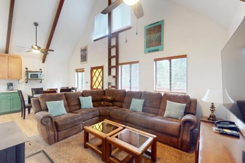 Deaver's Place in Shaver Lake (CA)