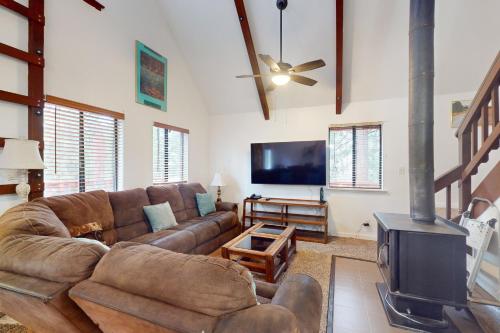 Deaver's Place in Shaver Lake (CA)