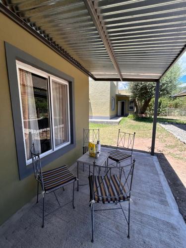 "Rincón de Olivos" Alojamiento entero en complejo con piscina ("Rincon de Olivos" Alojamiento entero en complejo con piscina) in Karpinterija