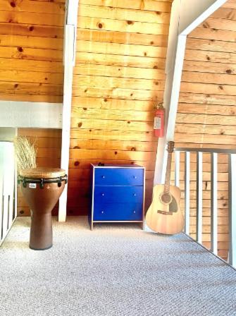 Modern and Private Cabin in the Woods Modern and Private Cabin in the Woods