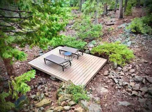 Modern and Private Cabin in the Woods Modern and Private Cabin in the Woods