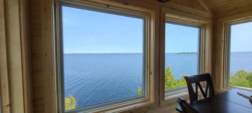 Loza house adirondack skydeck unit lake front in Plattsburgh