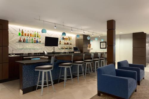 ผับ/เลาจน์, วินเกท บาย วินด์แฮม สไลเดลล์/นิววอร์ลีน อีสต์แอเรีย (Wingate by Wyndham Slidell/New Orleans East Area) in สลิเดลล์ (LA)