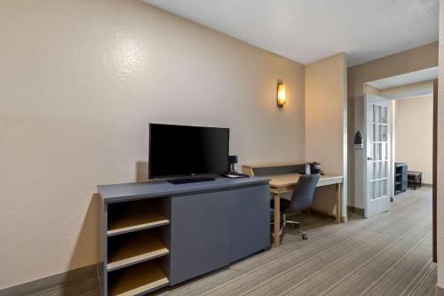 Sonesta Essential IAH Airport JFK Boulevard - Newly Renovated in Houston, USA