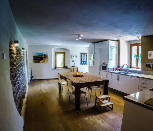кухня, LA PRUNETINA, Mugello Serene Country Residence near MUGELLO GP in Борго Сан Лоренцо