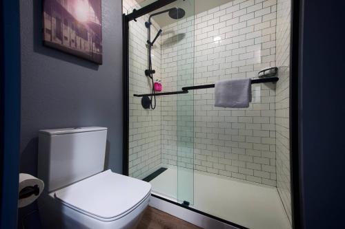 Queen Room room in Moxy New Orleans Downtown/French Quarter Area