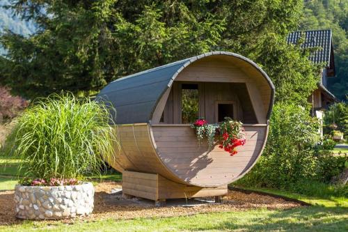 Bungalow with Garden View room in 4 Elements Glamping & Apartments