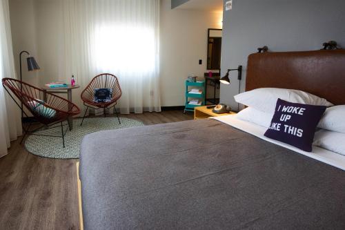 King Room room in Moxy New Orleans Downtown/French Quarter Area