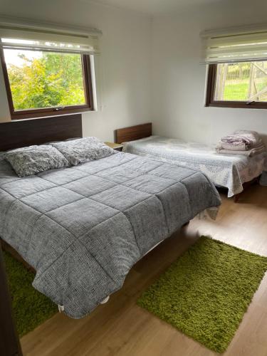 1 double bed, 1 twin bed