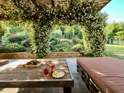 Сад, LA PRUNETINA, Mugello Serene Country Residence near MUGELLO GP in Борго Сан Лоренцо
