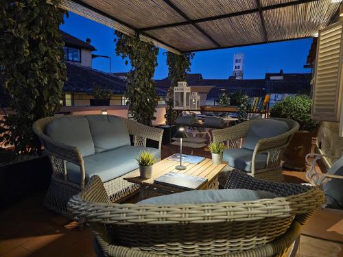  Toscana Lucca centro attico esclusivo con grande terrazza panoramica in Lucca