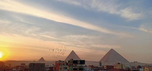 Giza&The pyramids, Káhira