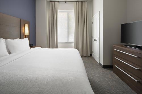 Residence Inn Walnut Creek - image 10
