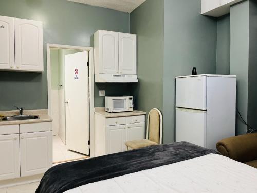 Superior Suite image 3
