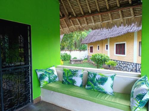 Two-Bedroom Villa image 4