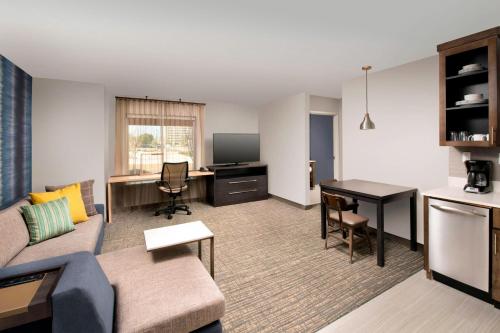 Residence Inn by Marriott New Orleans Elmwood - image 14
