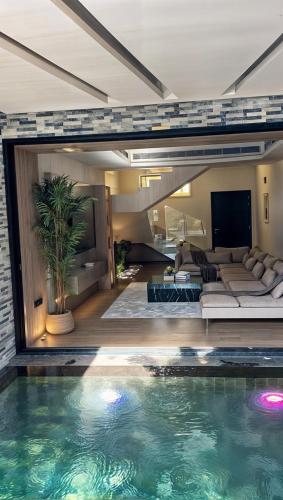 AB Villa - Pool & Cinema, Ajman (foto 9)