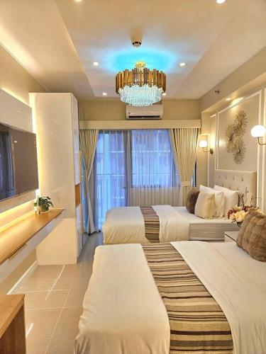 Jay Suite 3