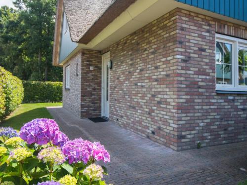 Exterior view, Holiday home for six guests in Sint Maartensvlotbrug