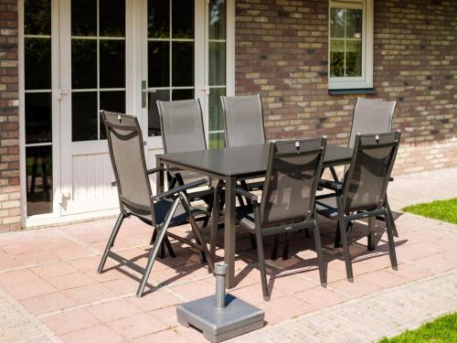 Exterior view, Holiday home for six guests in Sint Maartensvlotbrug