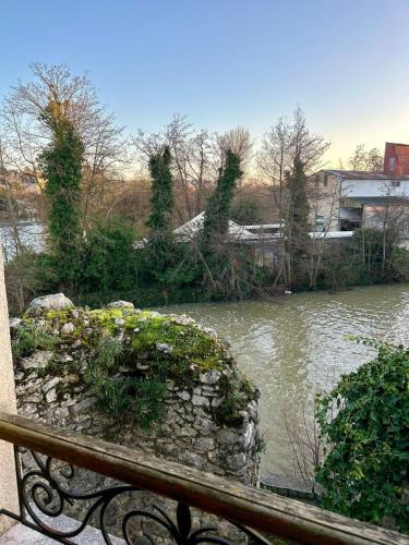 Surrounding environment, Muraille du chateau avec jacuzzi in Nemours