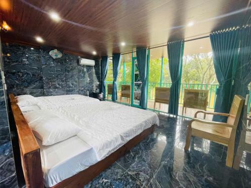 Green Bamboo Lodge Resort in Nam Cat Tien