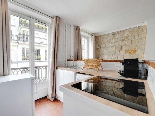 Charming Apartment - Mobility Lease - image 2