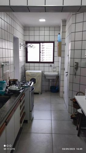 Apartamento 300m da Praia das Astúrias (Apartamento 300m da Praia das Asturias) in วีลา ลุยส์ อันโตนิโอ