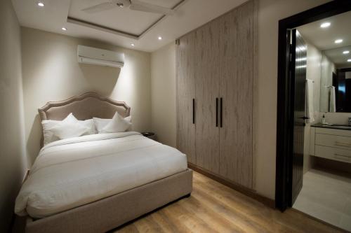 3 Bed Apartment in The Opus Luxury Residences Gulberg - image 9