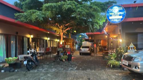 Honey moon hostel