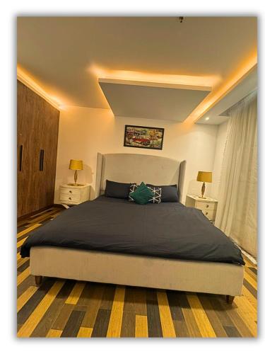 One-Bedroom Apartment image 8