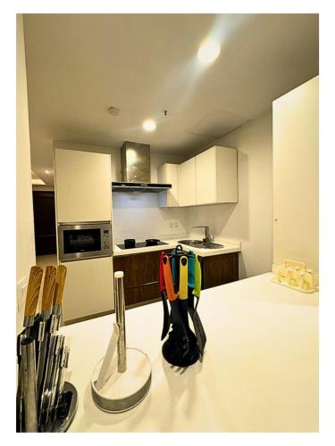 One-Bedroom Apartment image 5